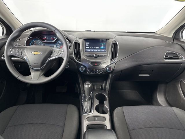 Used 2017 Chevrolet Cruze LT w/ Convenience Package image 11