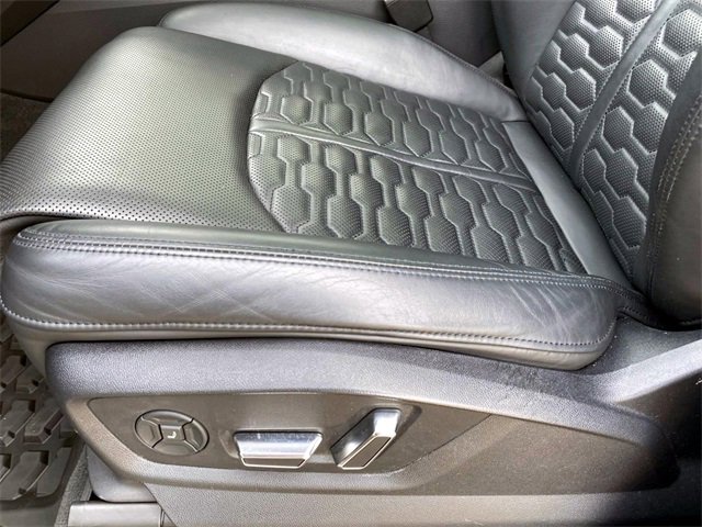 Used 2021 Audi RS Q8 w/ Carbon Optic Package image 20