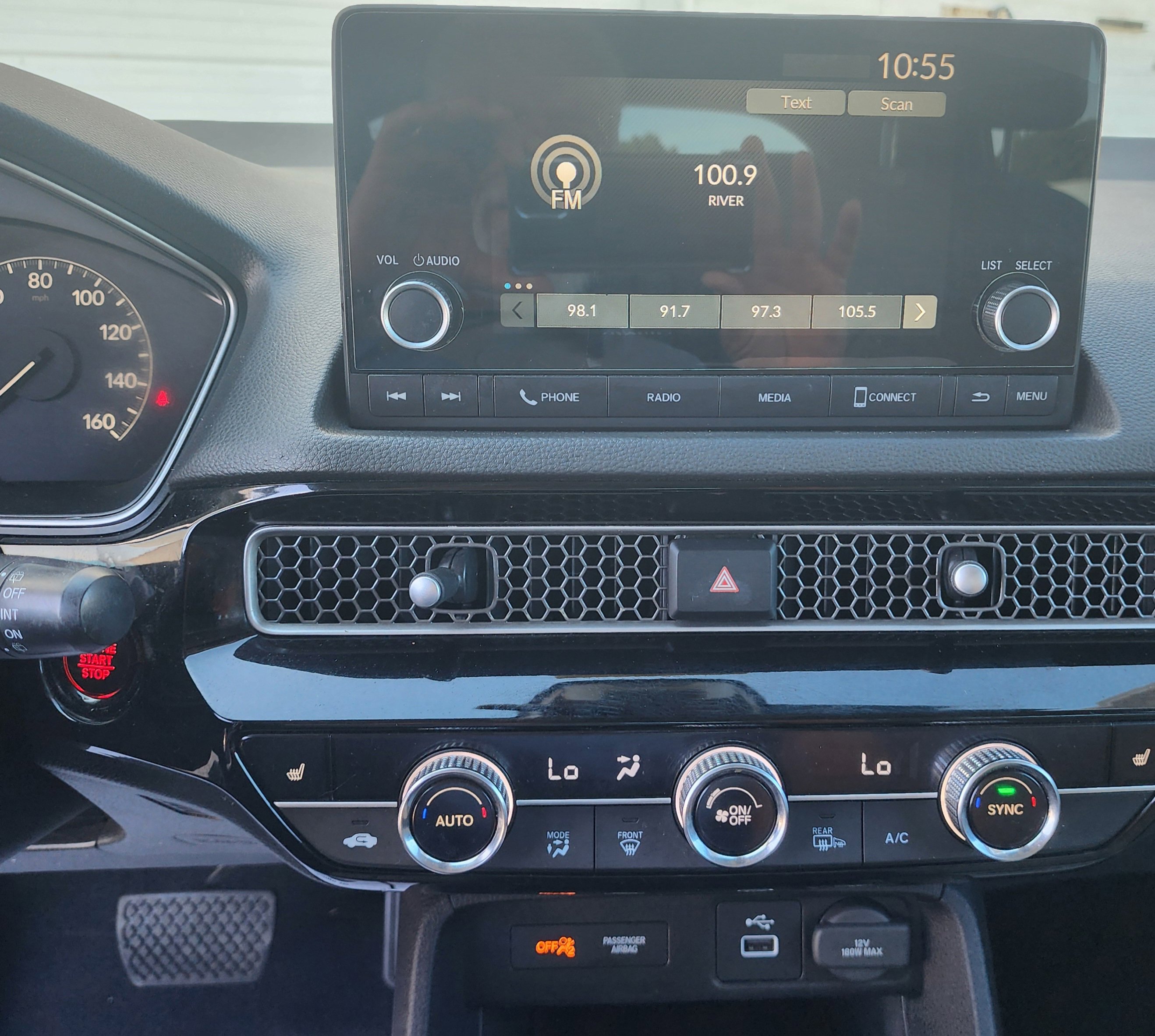 Certified 2022 Honda Civic EX-L image 9