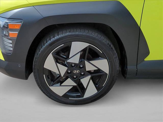 Used 2024 Hyundai Kona Limited FWD image 24