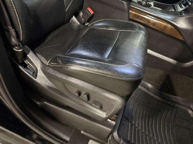 Used 2017 Chevrolet Suburban LT AWD/4WD image 10