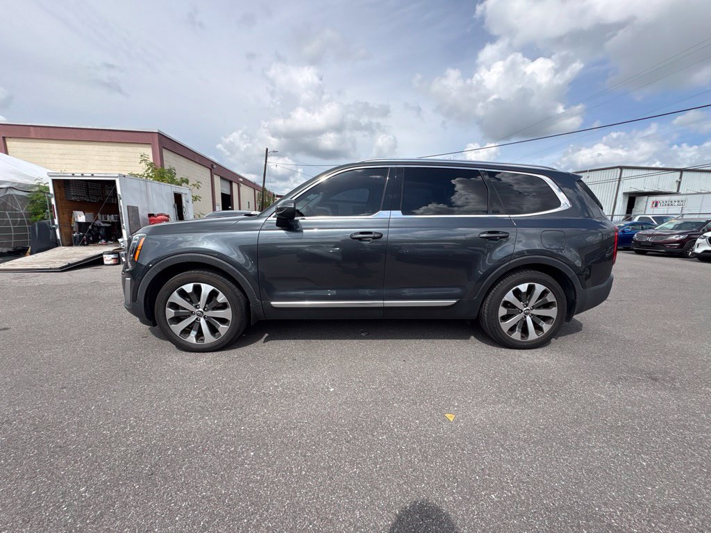 Used 2020 Kia Telluride EX w/ EX Premium Package AWD/4WD image 6