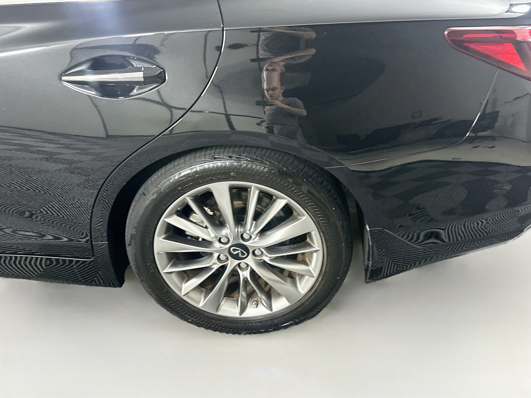Used 2023 INFINITI Q50 Luxe w/ Cargo Package RWD image 11