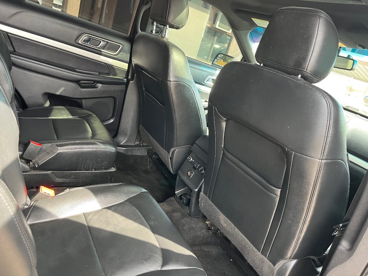 Used 2016 Ford Explorer XLT w/ Equipment Group 202A FWD image 35