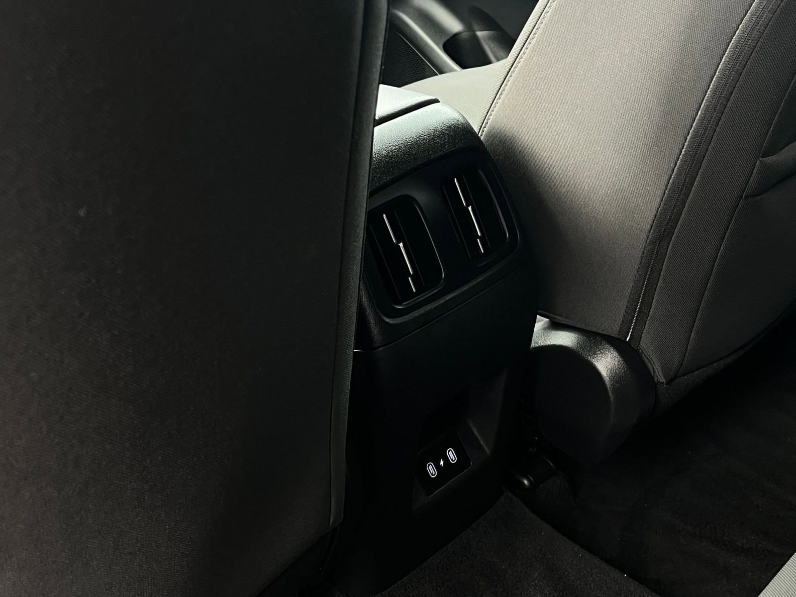 Used 2025 Hyundai Tucson SEL FWD image 24