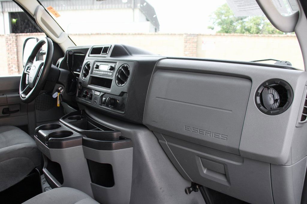 Used 2023 Ford E-450 and Econoline 450 Super Duty w/ Power Windows & Locks Group RWD image 34