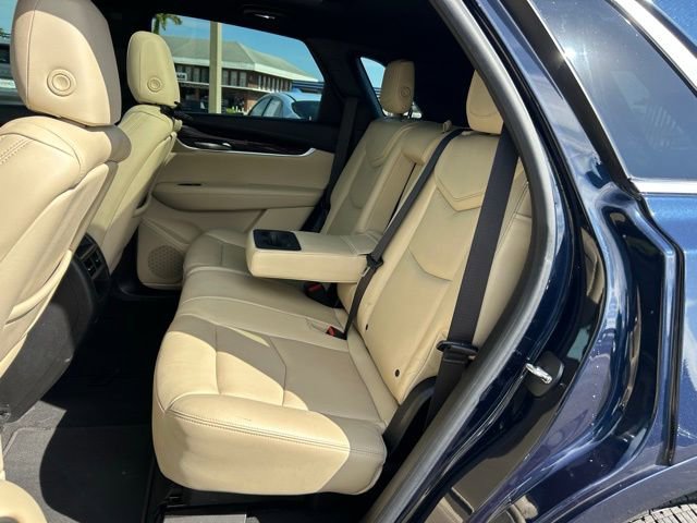 Used 2017 Cadillac XT5 Luxury w/ Driver Awareness Package FWD image 15