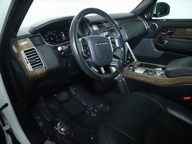 Used 2019 Land Rover Range Rover image 18