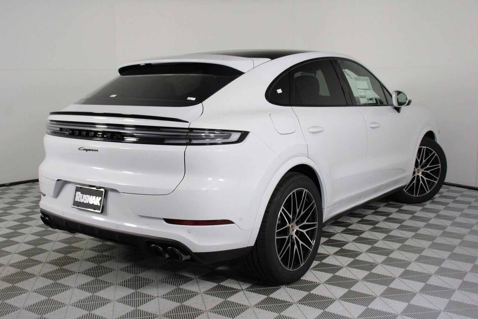 New 2026 Porsche Cayenne Coupe image 7