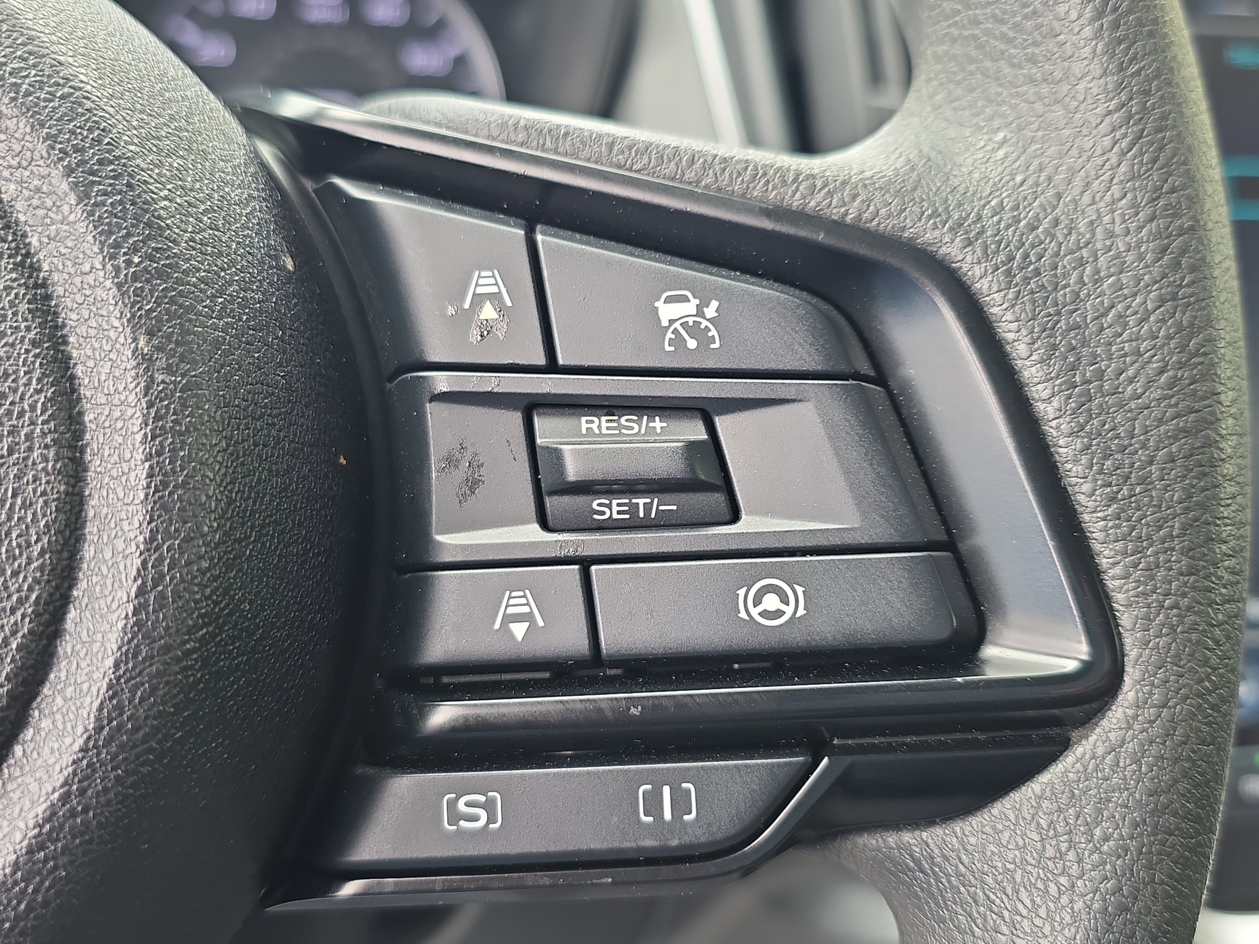 Used 2024 Subaru Crosstrek 2.0i Premium image 31