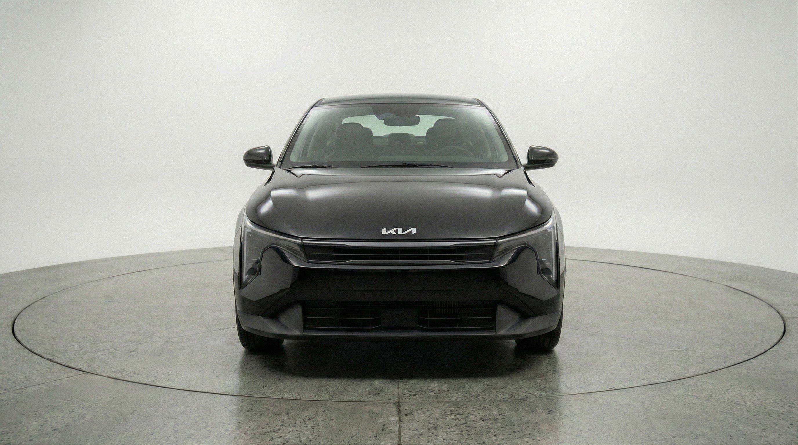 Used 2025 Kia K4 LXS FWD image 2