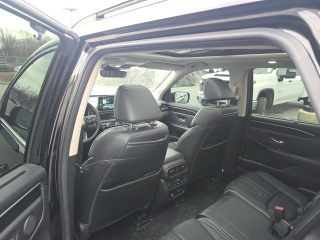 Used 2023 Honda Pilot Elite image 11