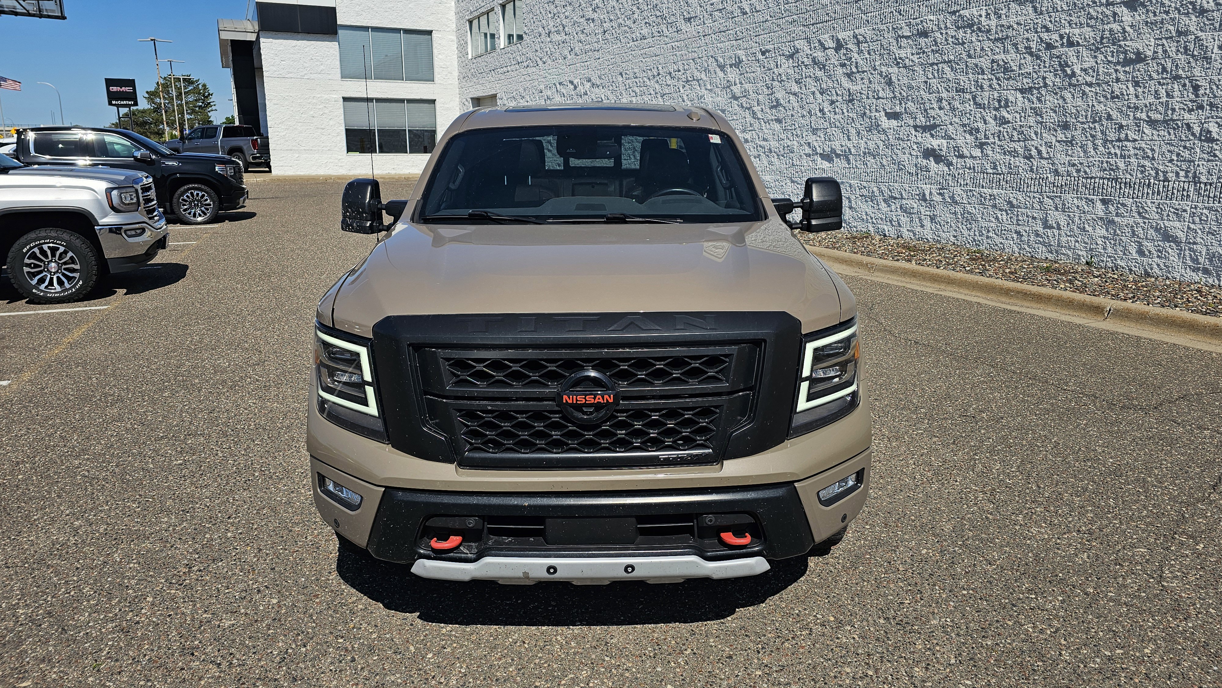 Used 2021 Nissan Titan PRO-4X w/ Pro-4x Convenience Package AWD/4WD image 2