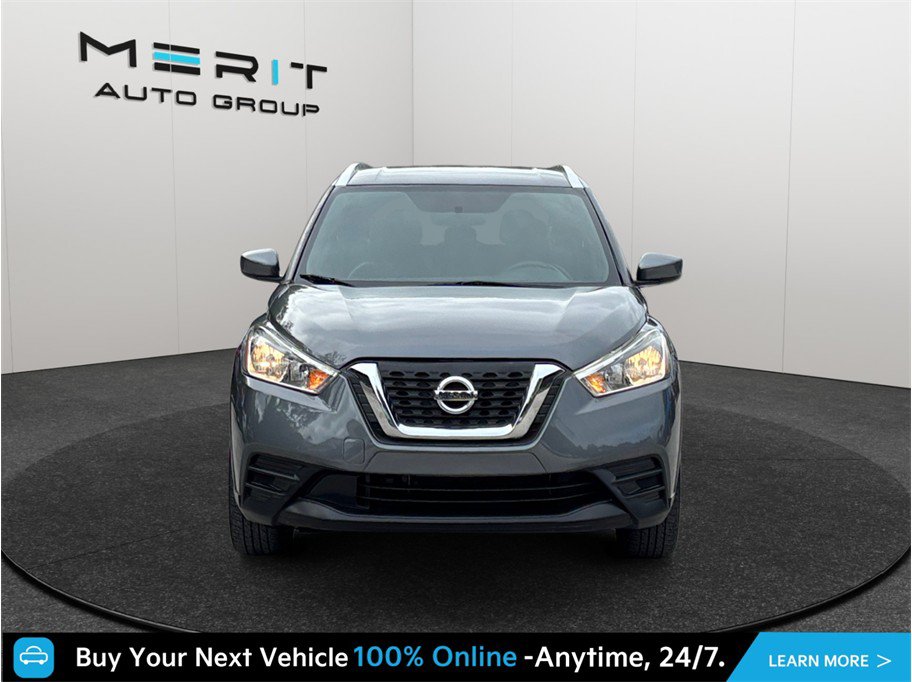 Used 2019 Nissan Kicks SV FWD image 3