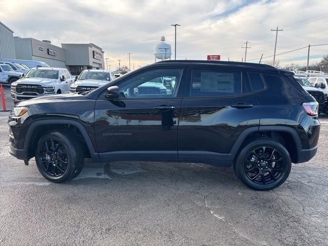 New 2026 Jeep Compass Latitude image 2