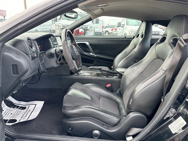 Used 2010 Nissan GT-R Premium image 23