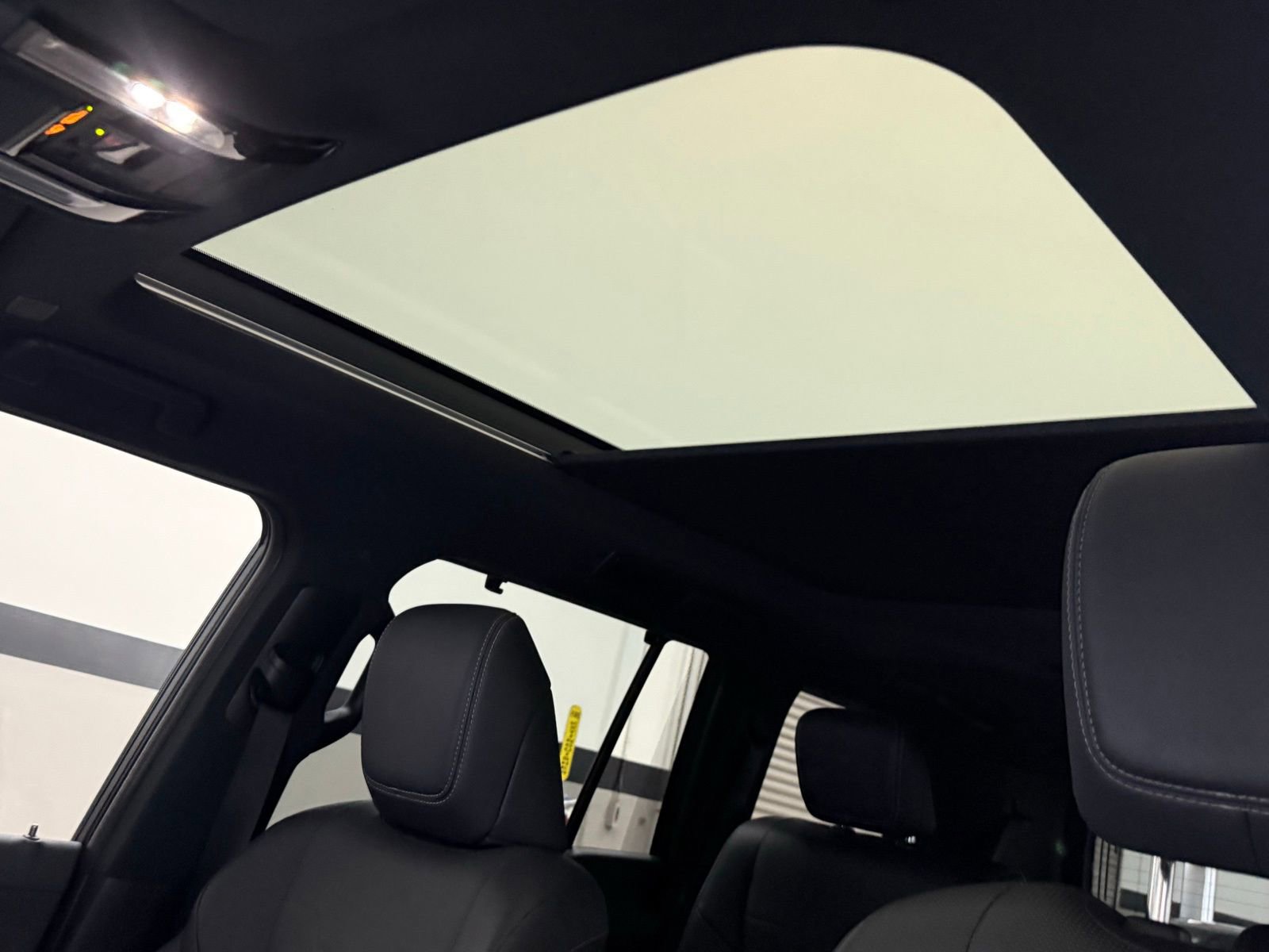 Used 2024 Lexus GX 550 w/ Accessory Package (2T) image 24