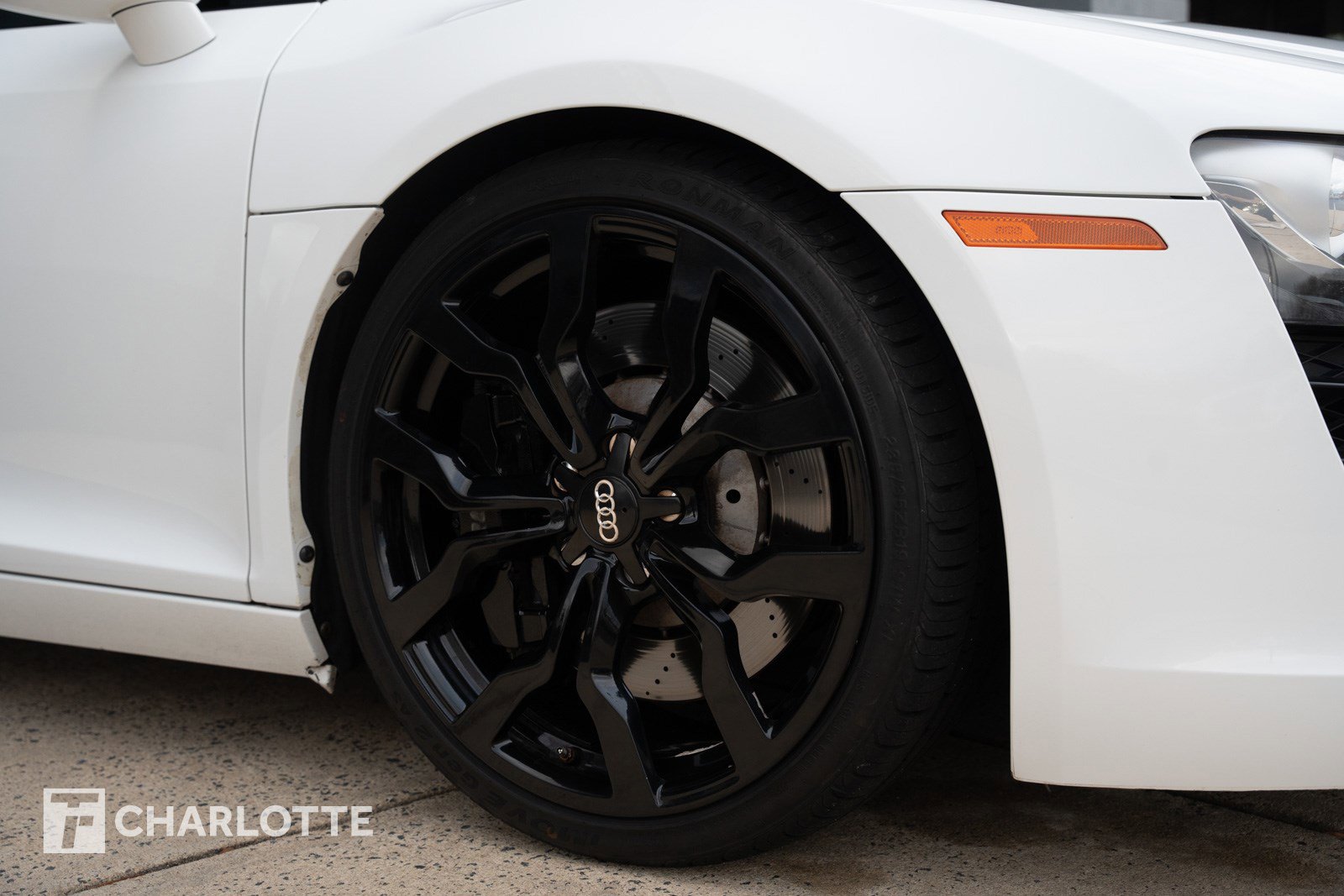 Used 2009 Audi R8 V8 image 3