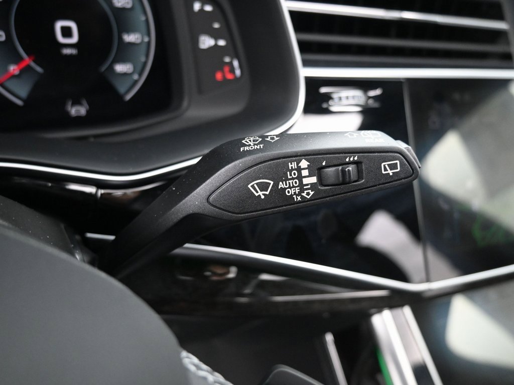 Used 2025 Audi Q7 2.0T Premium Plus w/ Premium Plus Package image 27