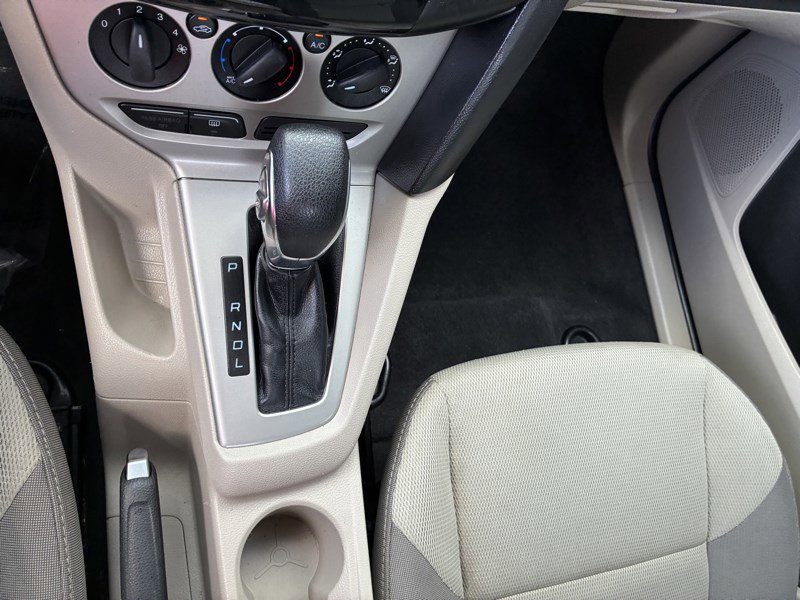 Used 2012 Ford Focus SE image 11