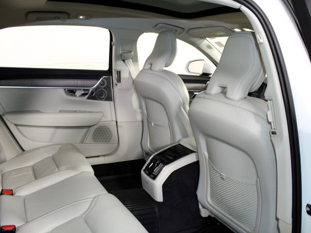 Used 2023 Volvo S90 B6 Ultimate w/ Lounge Package AWD/4WD image 23