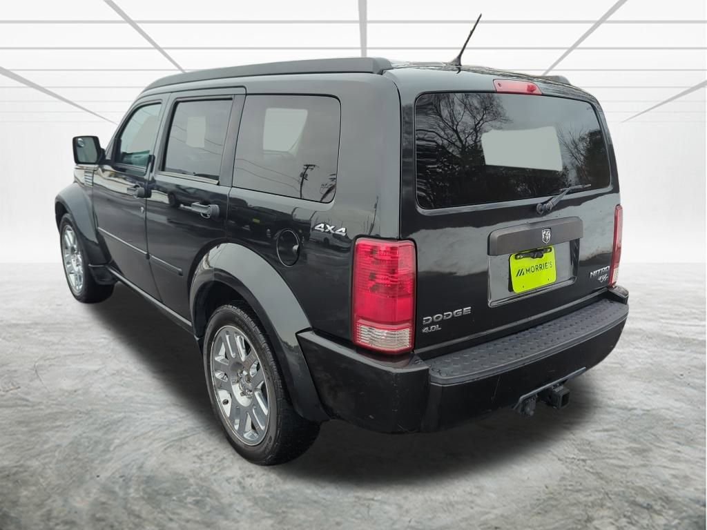 Used 2011 Dodge Nitro Heat image 4