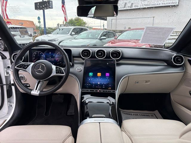 Used 2025 Mercedes-Benz C 300 Sedan image 15