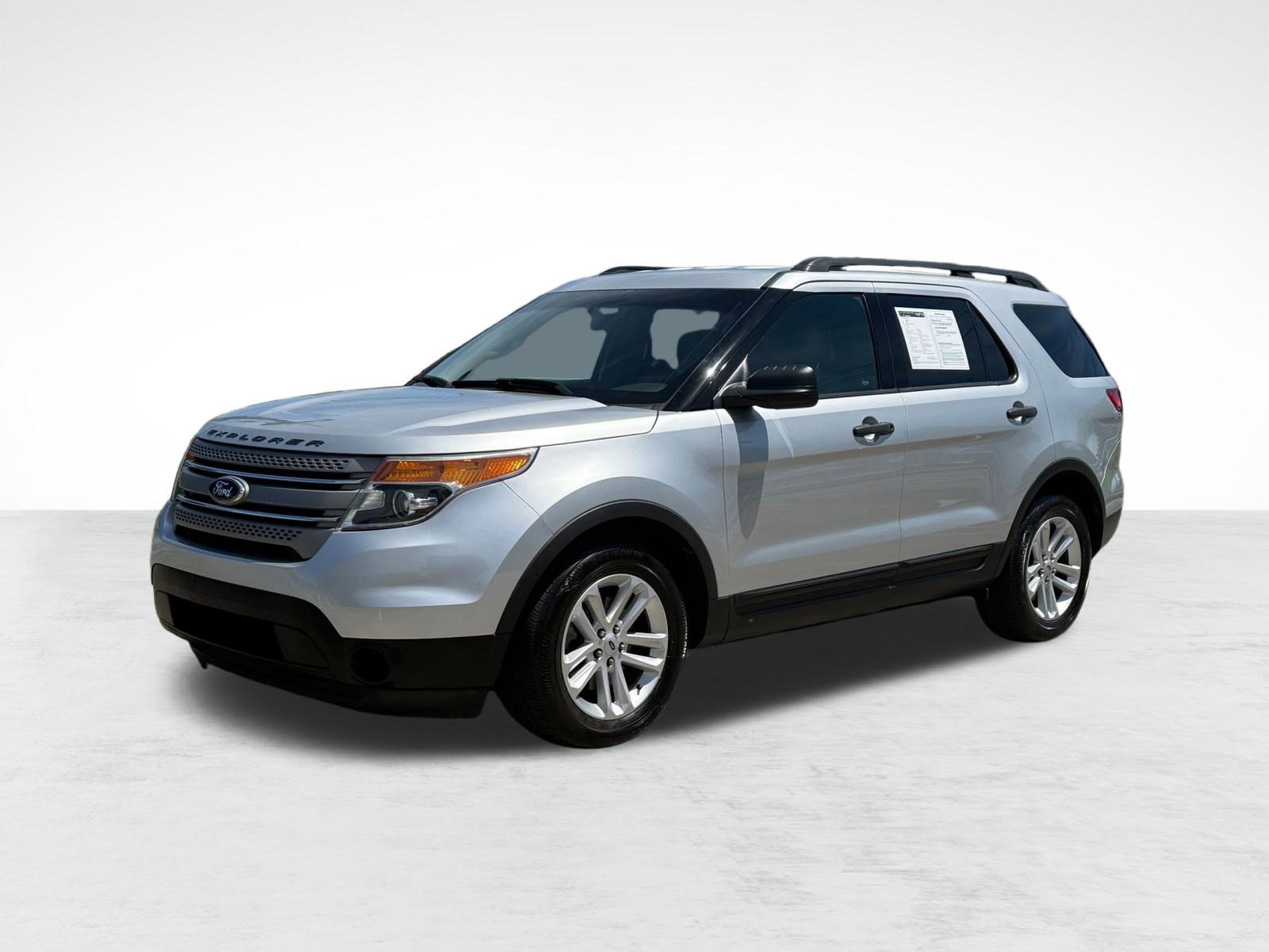 Used 2015 Ford Explorer FWD image 1