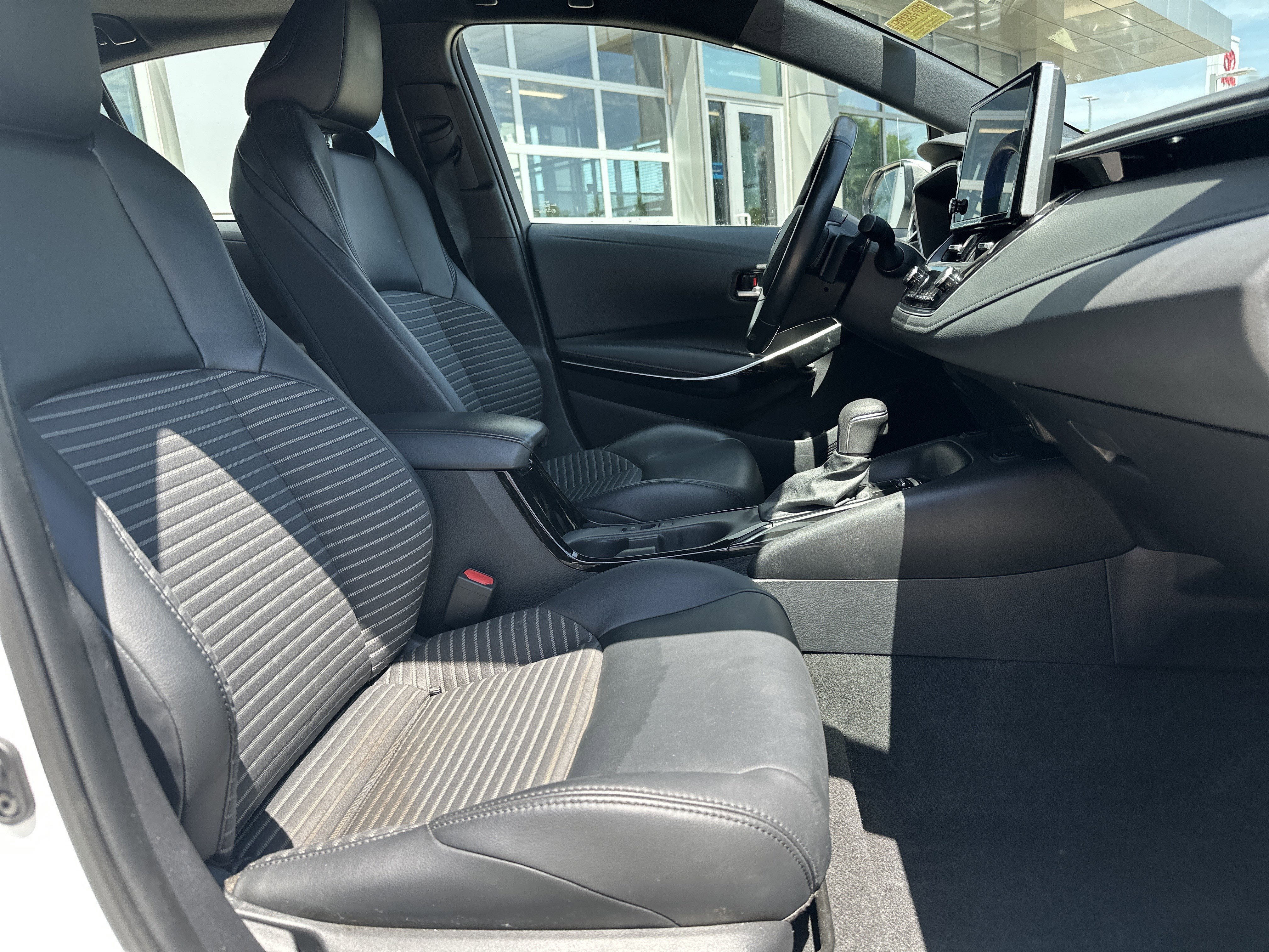 Used 2023 Toyota Corolla XSE FWD image 28