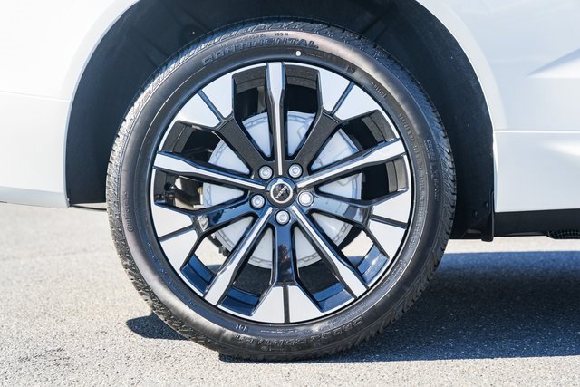 New 2026 Volvo XC60 B5 Ultra w/ Protection Package Premier image 18