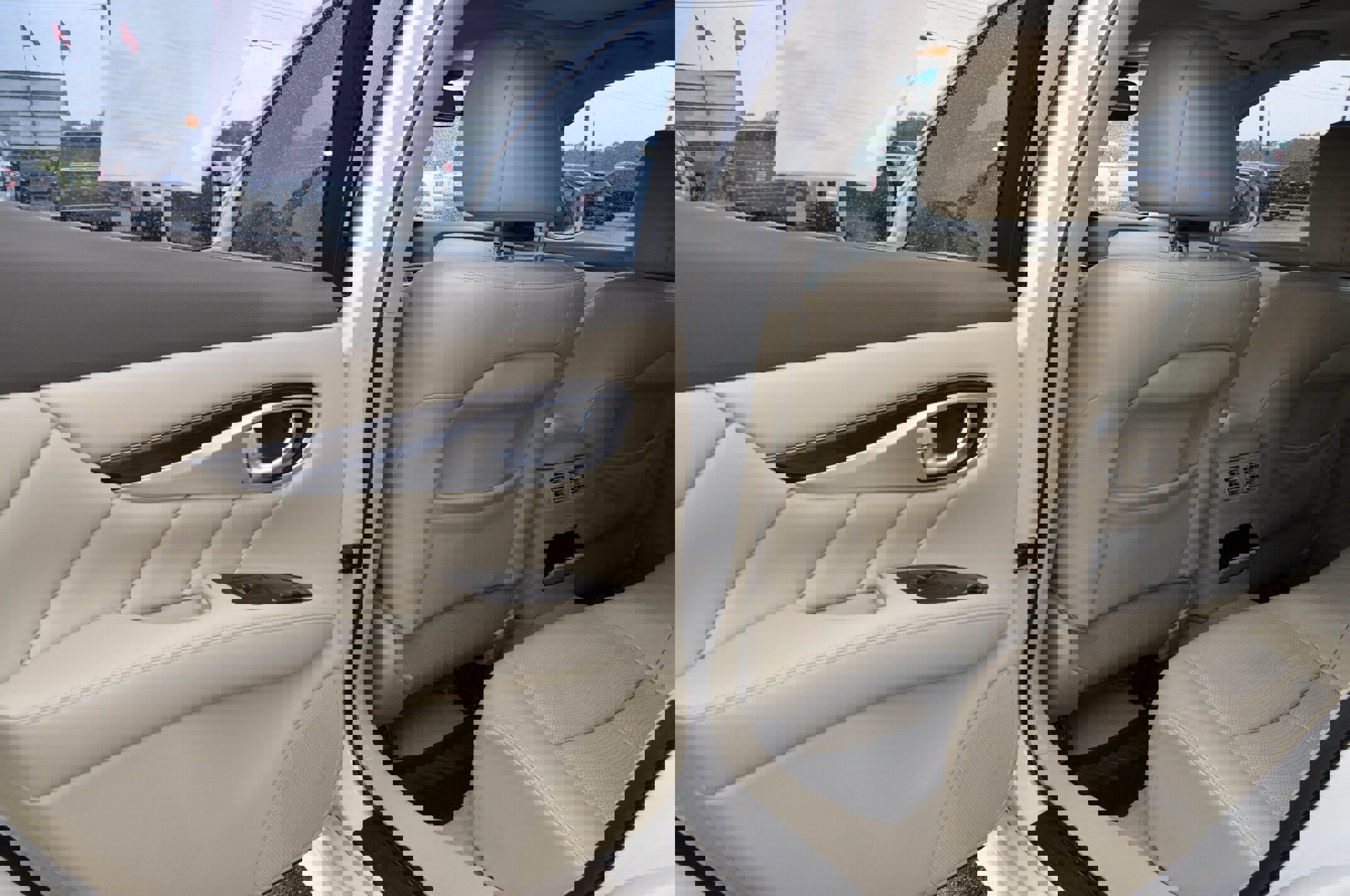 Used 2013 INFINITI M37 x w/ Premium Pkg image 13