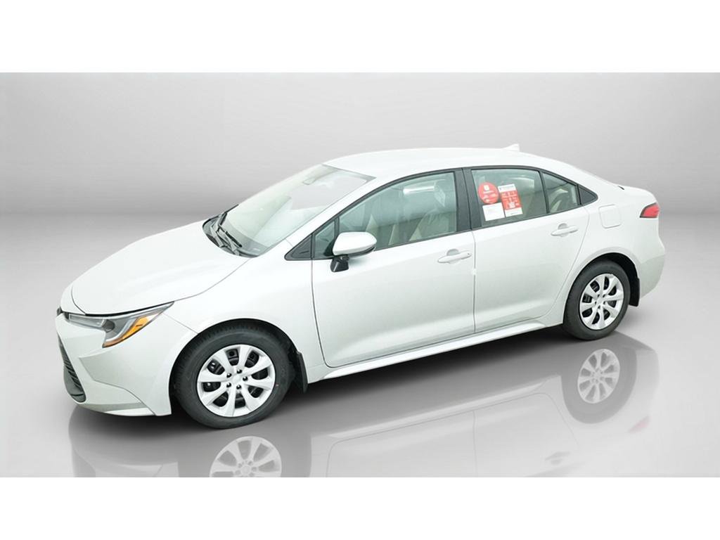 New 2027 Toyota Corolla LE FWD image 2