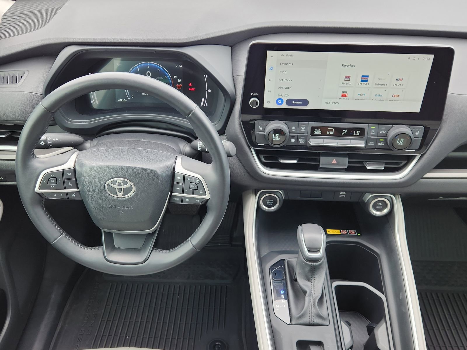 Used 2024 Toyota Grand Highlander XLE image 29