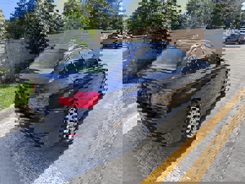 Used 2015 BMW 320i Sedan image 5