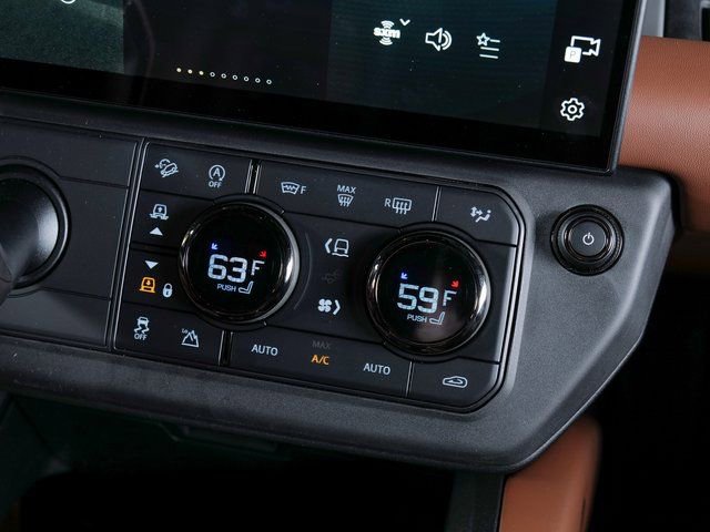 New 2026 Land Rover Defender 110 OCTA AWD/4WD image 15