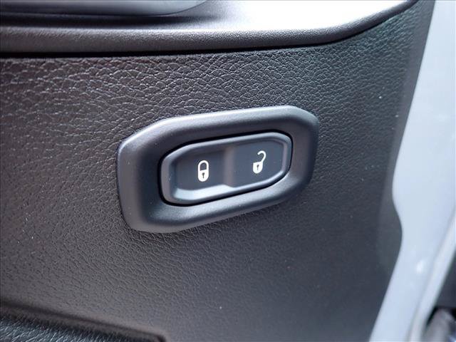 Used 2023 Jeep Wrangler Unlimited w/ Cold Weather Group AWD/4WD image 12