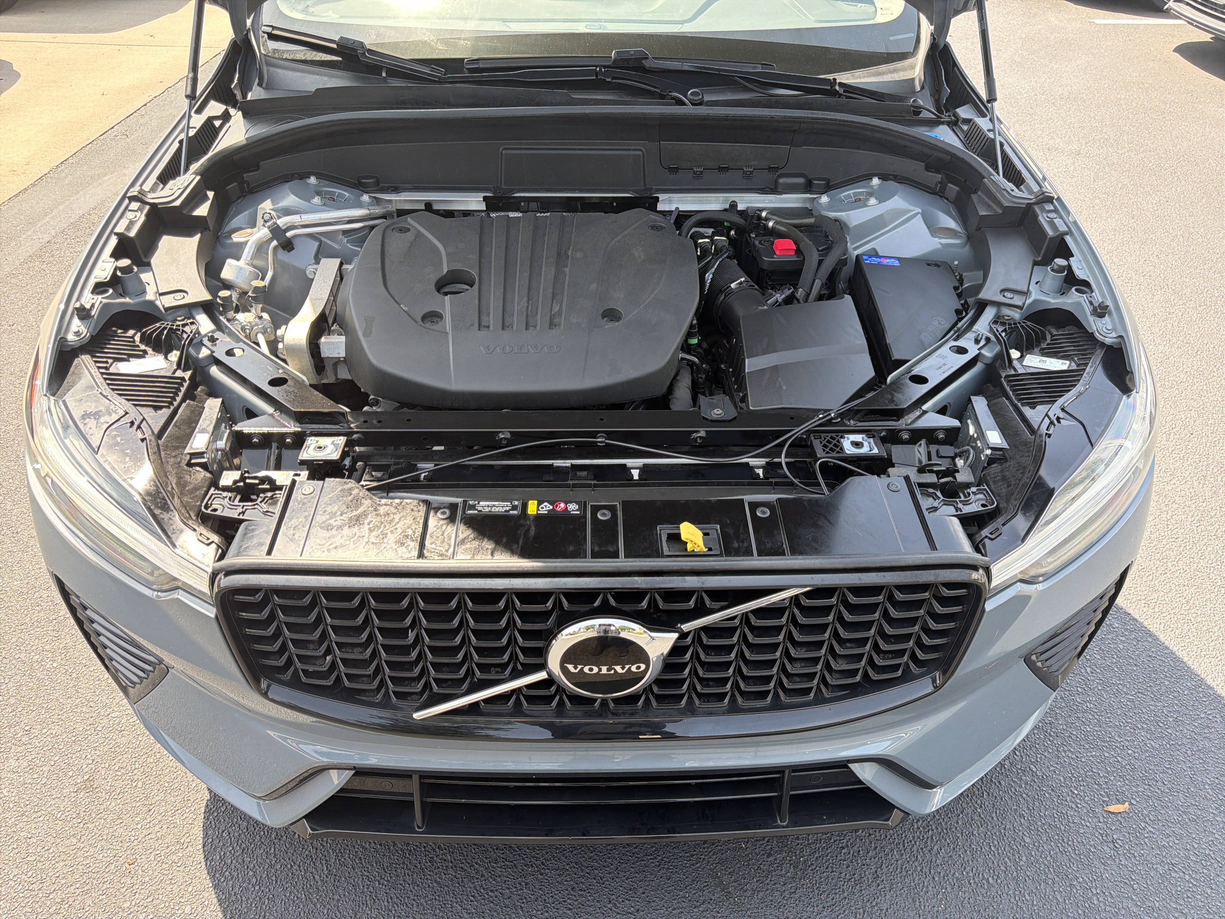 Certified 2024 Volvo XC60 B5 Core AWD/4WD image 36