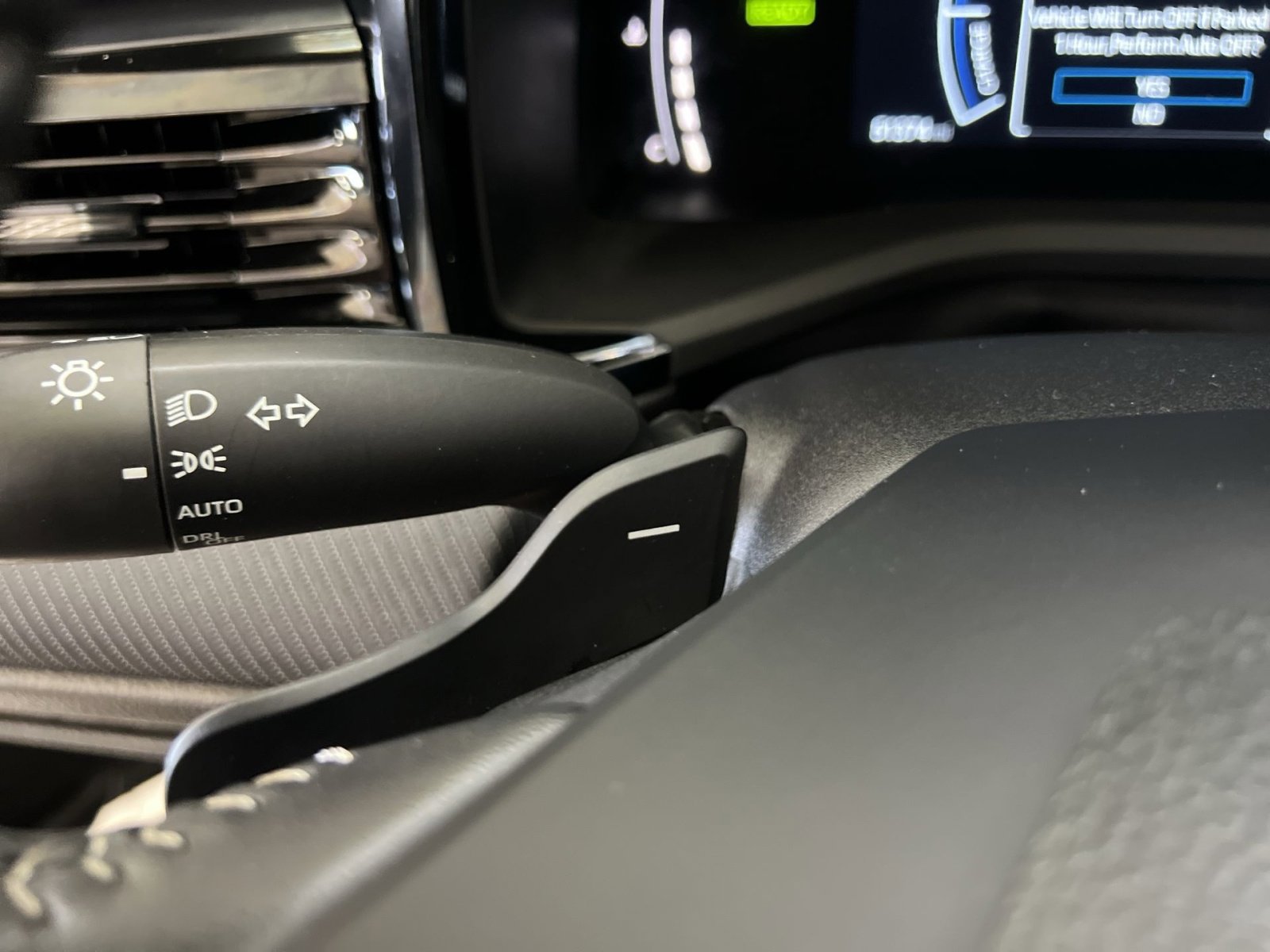 Used 2025 Toyota Camry SE FWD image 36
