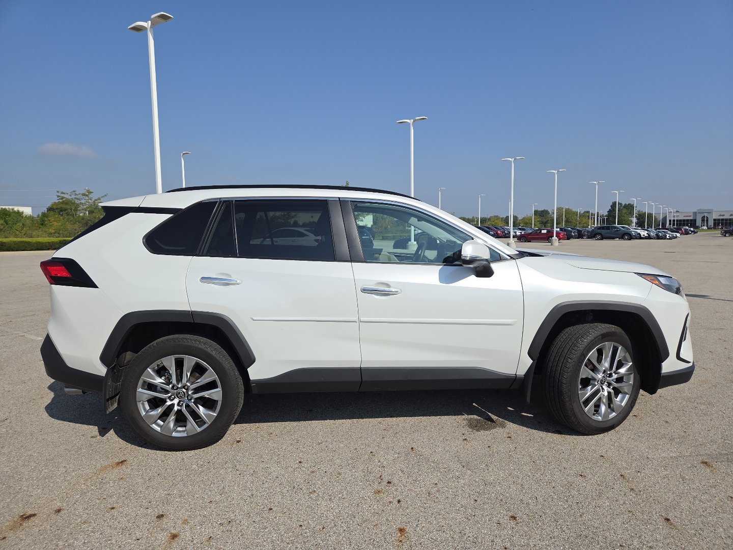 Used 2025 Toyota RAV4 Limited w/ Weather Package AWD/4WD image 18