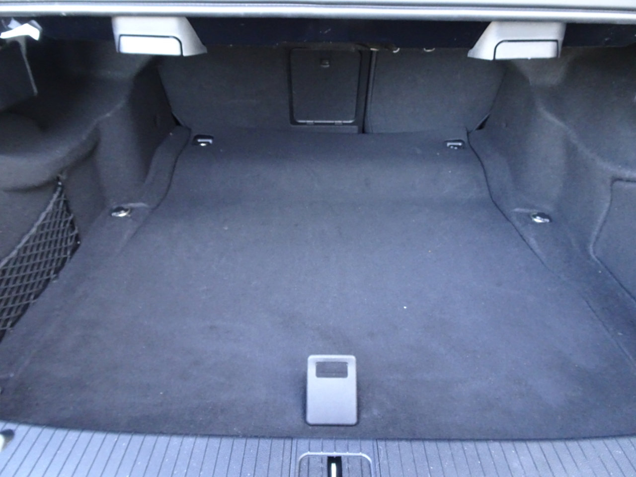 Used 2015 Mercedes-Benz E 350 4MATIC Sedan image 8