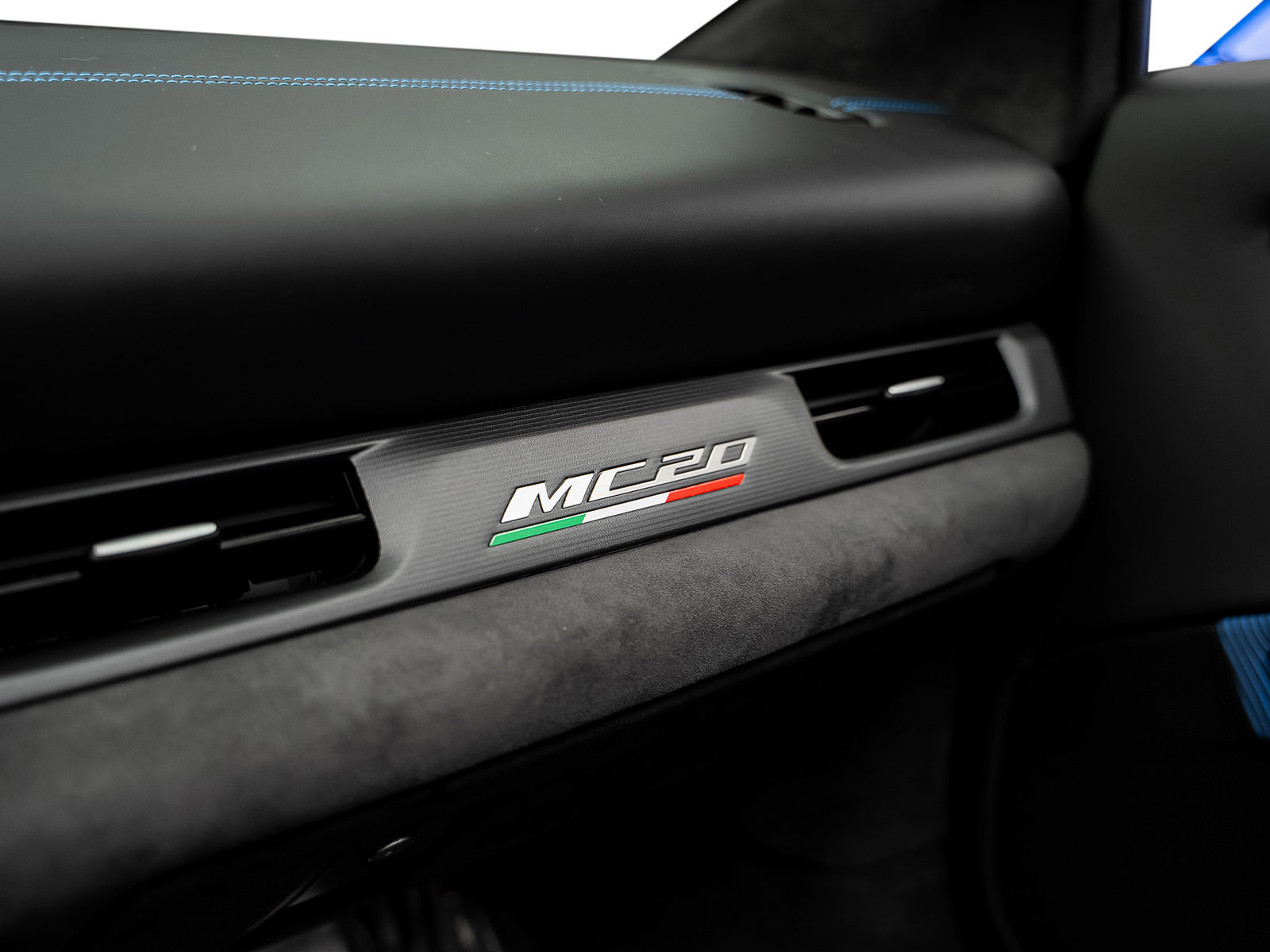 Used 2023 Maserati MC20 Spyder RWD image 49