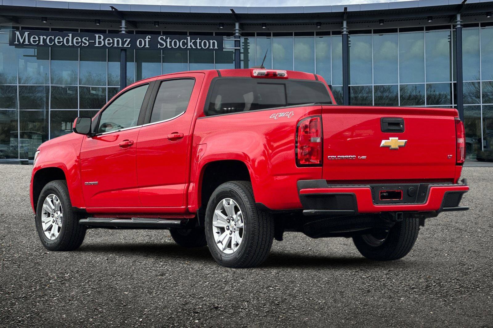 Used 2017 Chevrolet Colorado LT w/ LT Convenience Package image 6