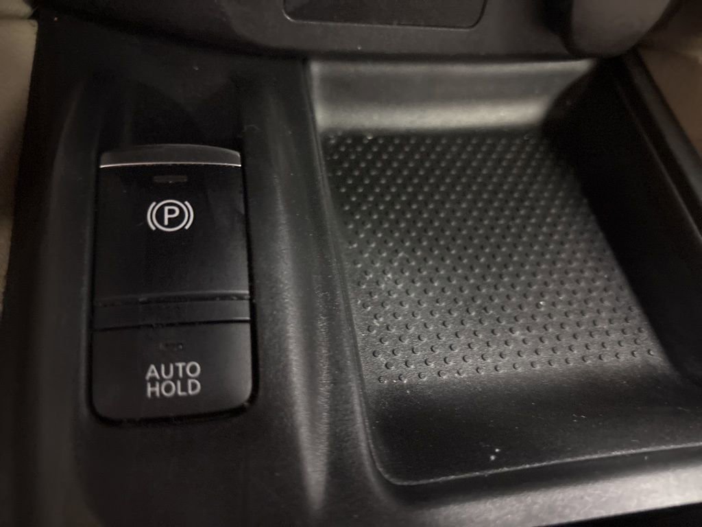 Used 2019 Nissan Rogue SV w/ Premium Package image 23