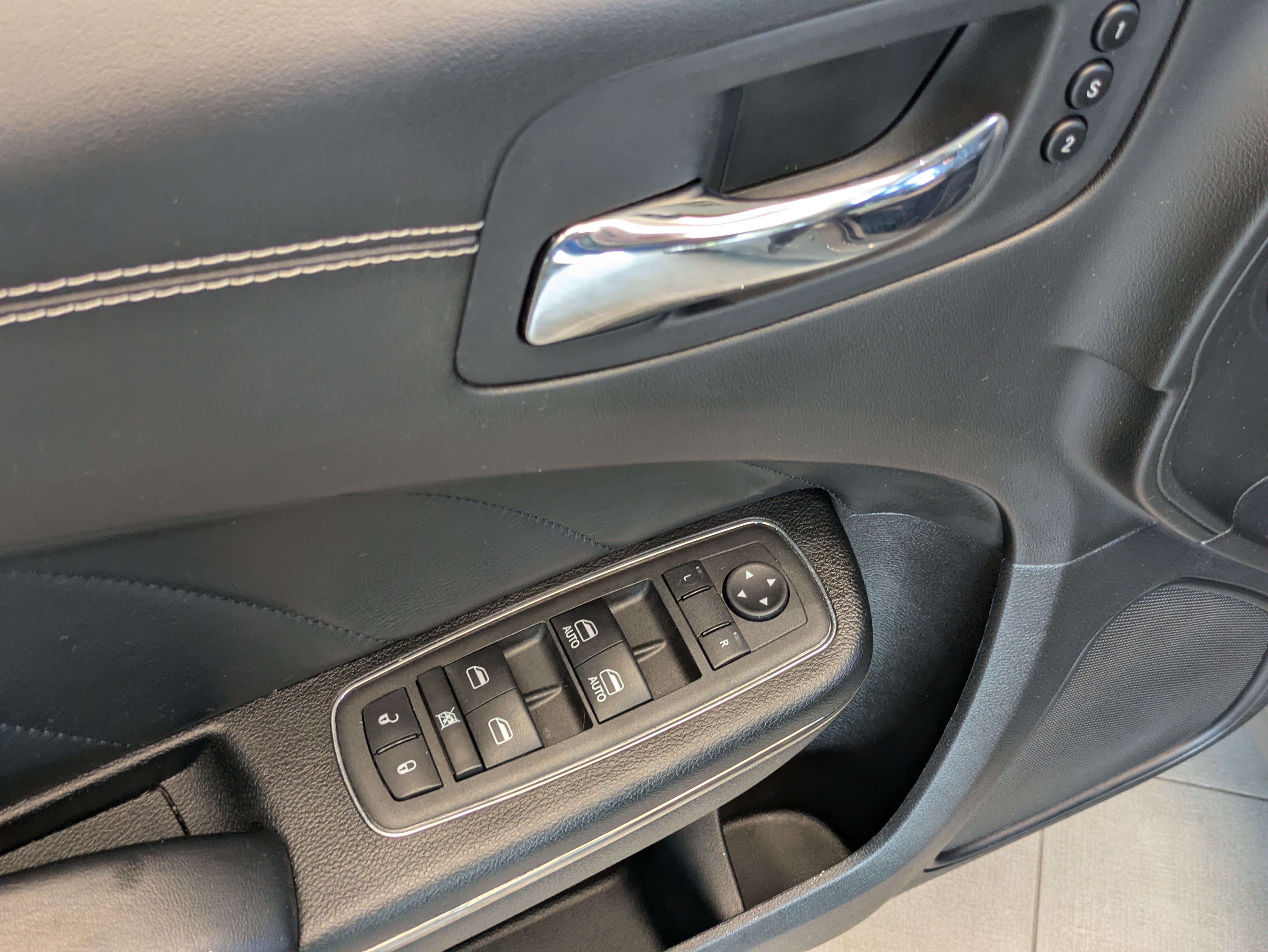 Used 2023 Dodge Charger SRT Hellcat RWD image 12