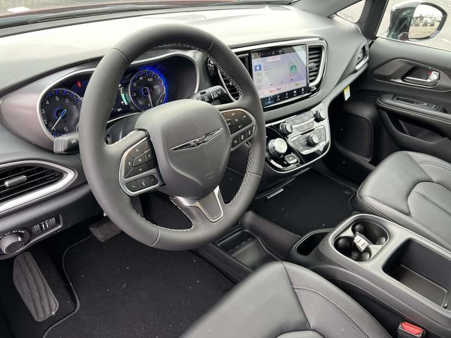 New 2026 Chrysler Voyager LX FWD image 25