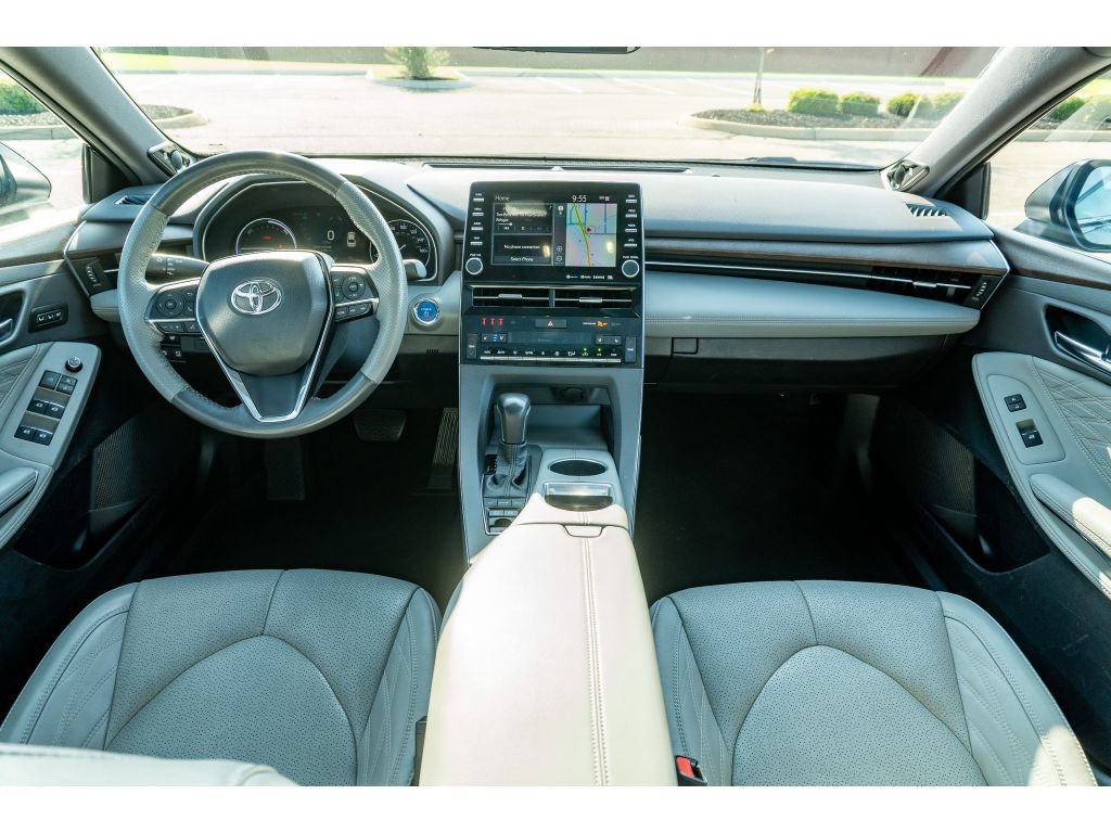 Used 2022 Toyota Avalon Limited w/ Advanced Safety Package FWD image 19