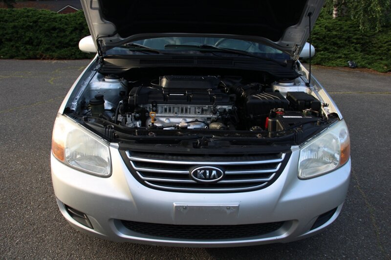 Used 2008 Kia Spectra EX FWD image 18