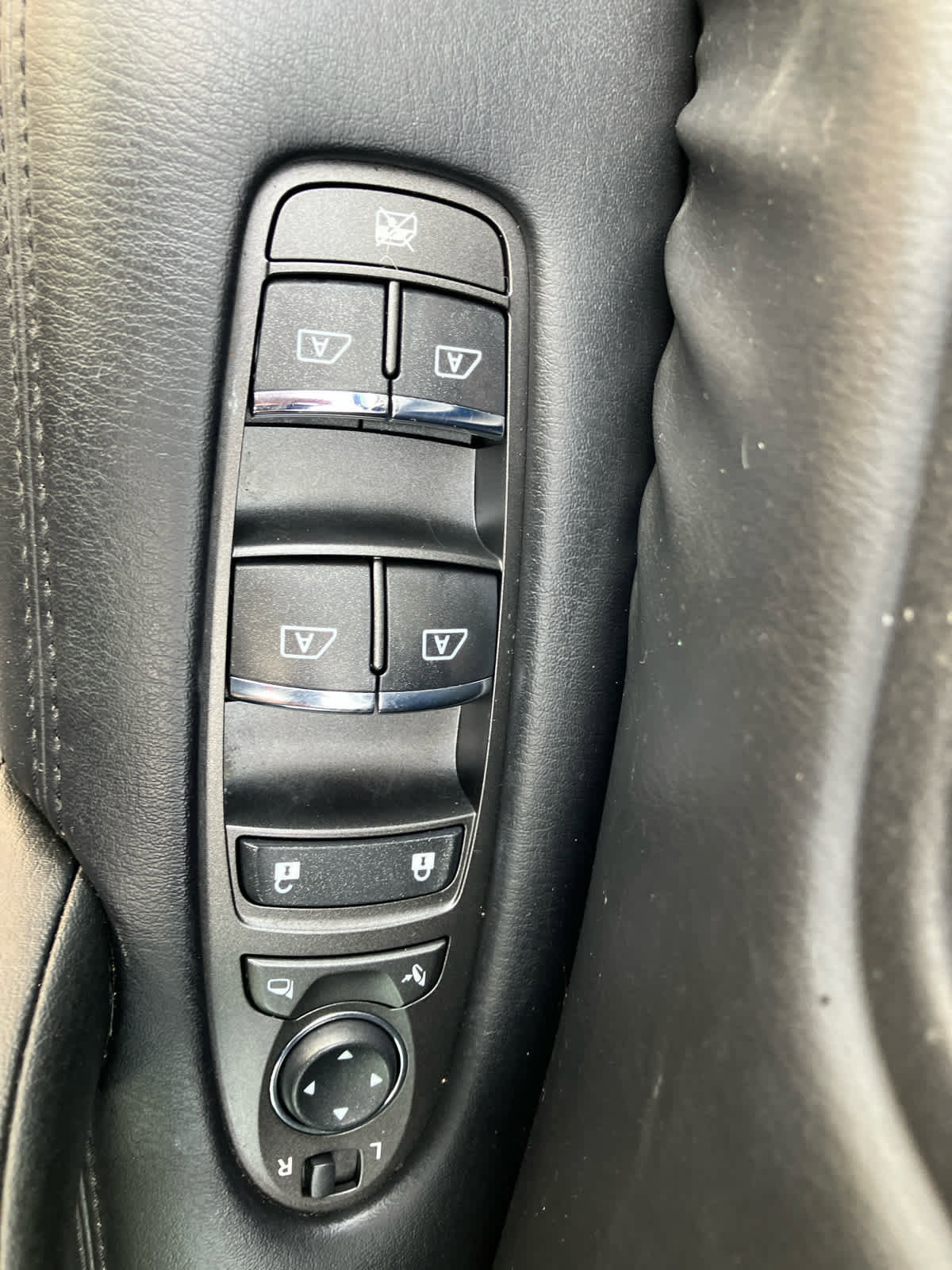 Used 2024 Nissan Armada SL w/ Cargo Package image 13