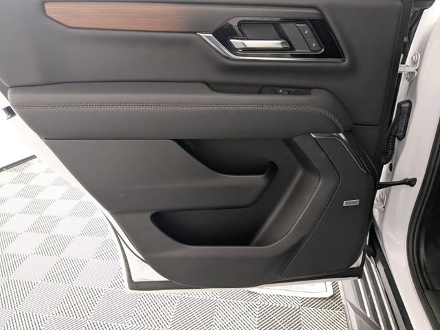 Certified 2025 GMC Yukon Denali image 29