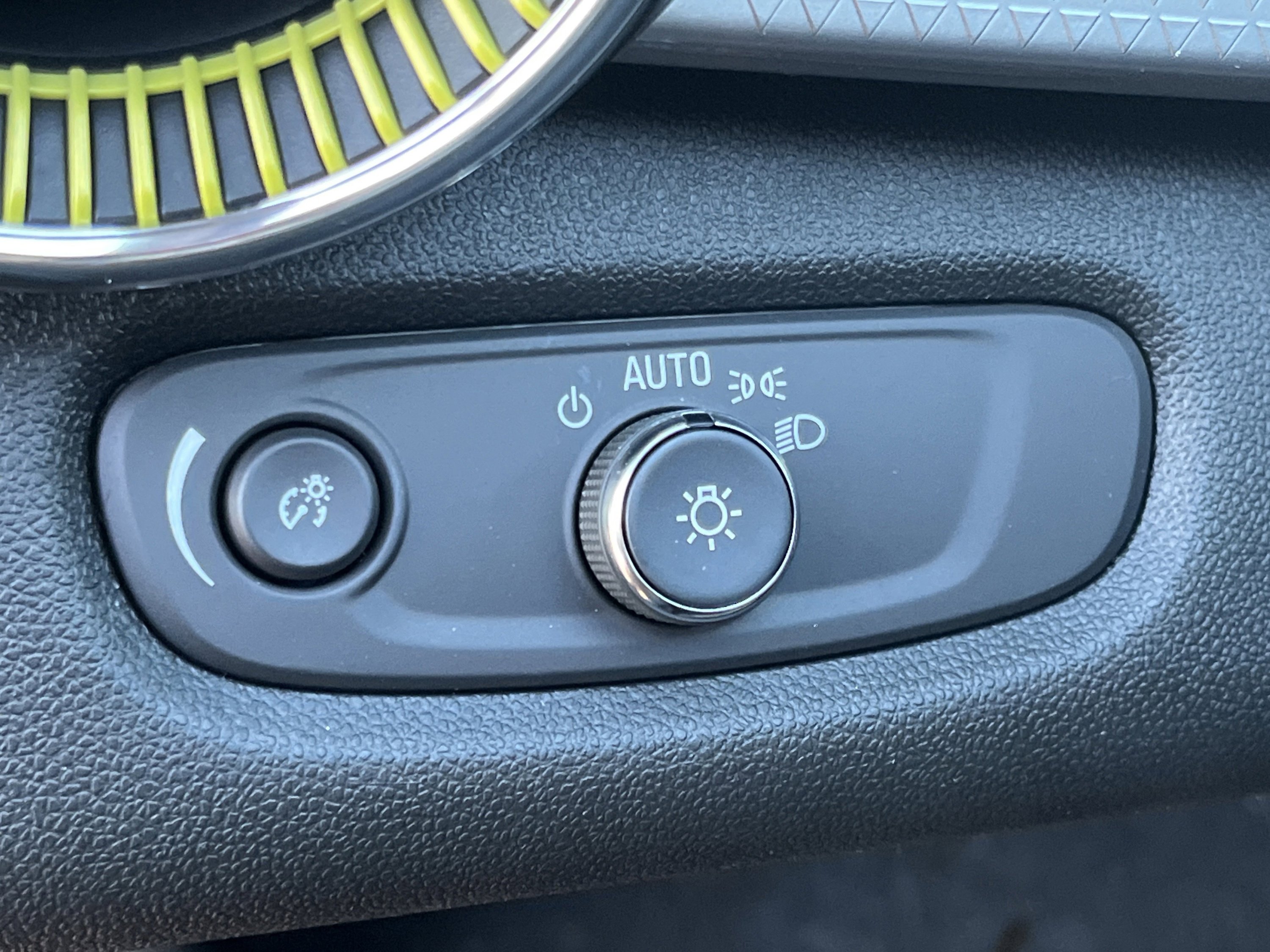 New 2026 Chevrolet Trax LT image 31